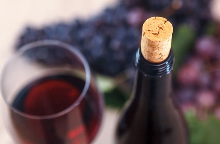 Сколько хранится открытое вино